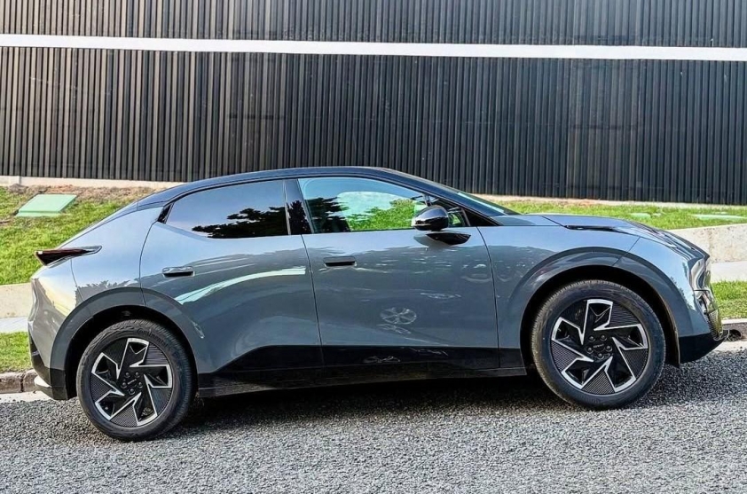 Lynk & Co 02 (3)
