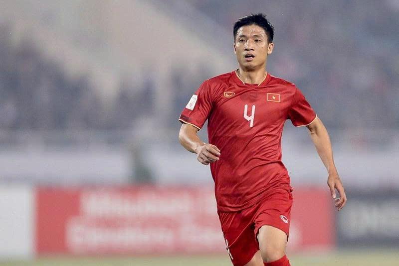 Trung vệ ĐT Việt Nam sang Hàn Quốc phẫu thuật trước thềm AFF Cup 865910