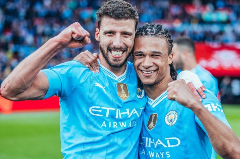 Nathan Ake ra đi sau khi giành loạt danh hiệu lớn cùng Man City